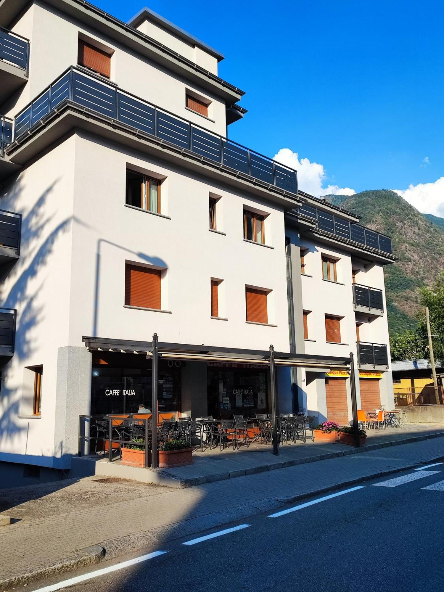 Il Girasole Lejlighed Tirano Eksteriør billede